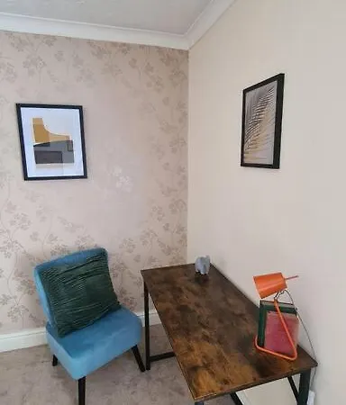 Nyaraló Quakers Field View *